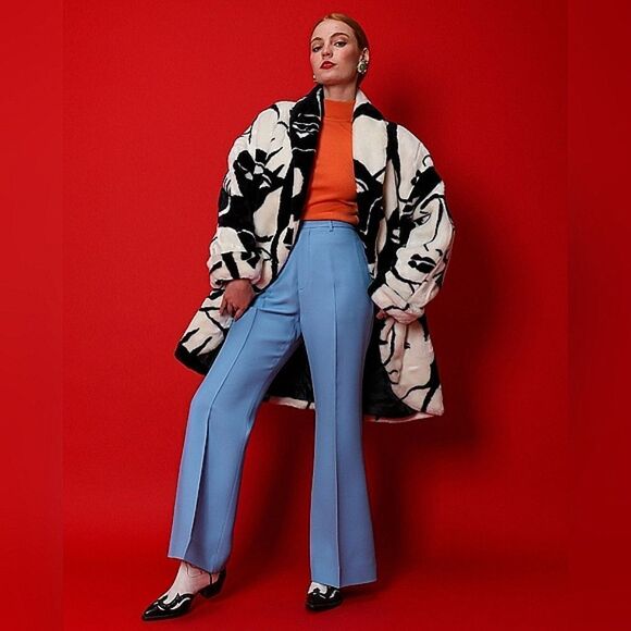 DONNYBROOK FUR COATS  - Picture 4 of 16